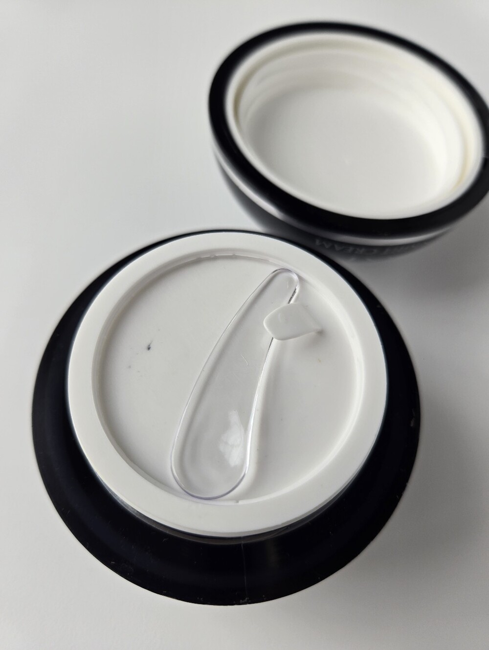 NEXXT Revive Night Cream Anti-Aging Retinol Face Moisturizer 1.7oz NIB - Picture 3 of 4